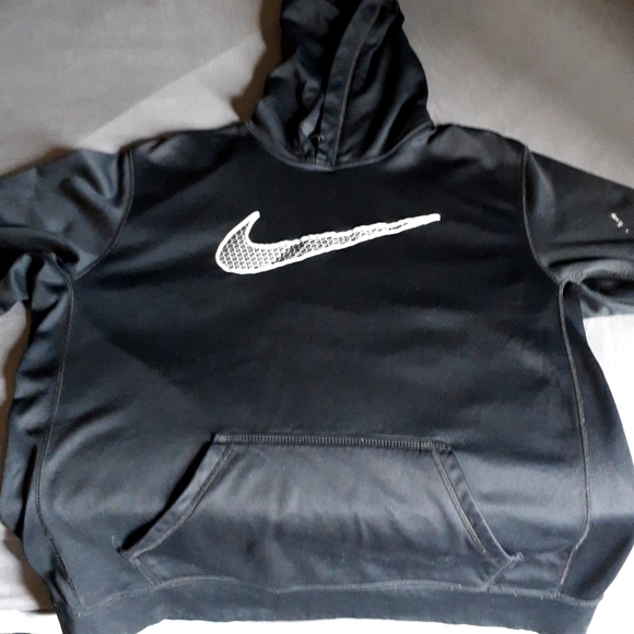 NIKE "THERMA - FIT" HOODIE - Picture 1 of 8